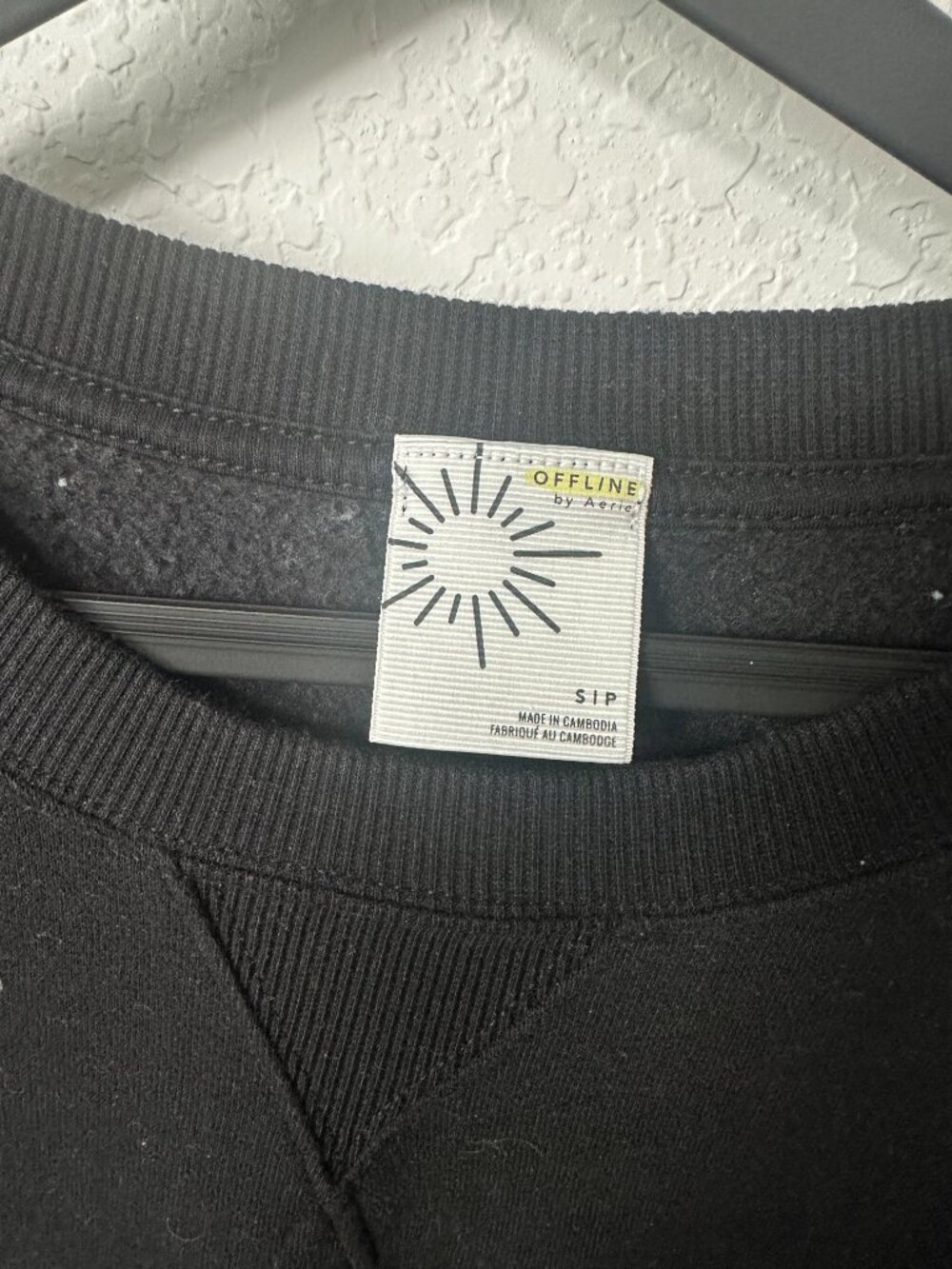 Brand New Black OFFLINE By Aerie Cloud Fleece Oversized Crewneck Sweatshirt - Picture 3 of 4